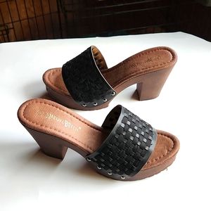 Nature Breeze heels size 8